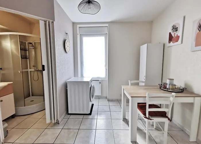 아파트 Amiral D'aboville